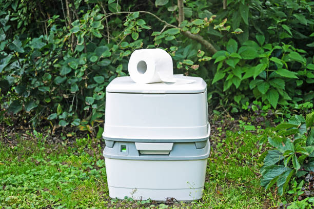 Best Portable restroom trailer rental  in Lyndhurst, OH